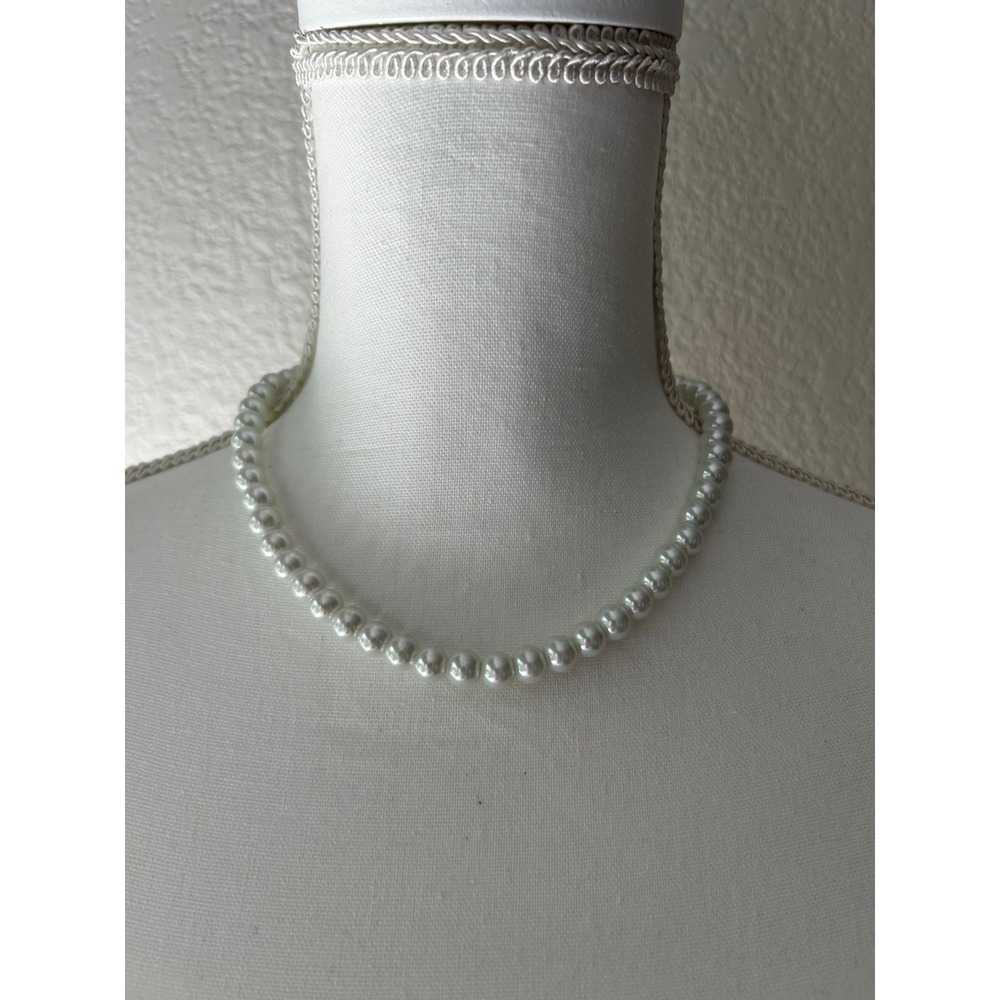 White Faux Pearl Strand Necklace Lobster Clasp 17.5 Inch Classic Jewelry